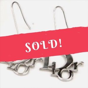 ‼️SOLD‼️Authentic Silver Christian Dior logo